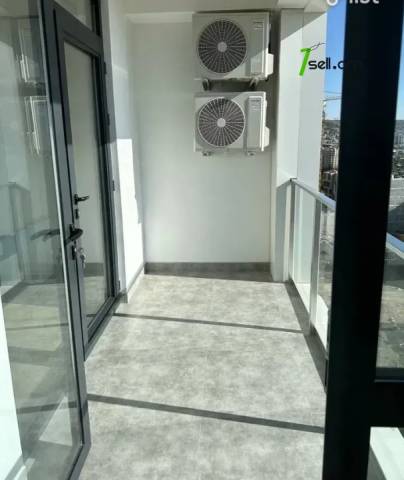 4 սենյականոց բնակարան նորակառույց շենքում Կարապետ Ուլնեցու փողոցում, 133 ք.մ., 2 սանհանգույց