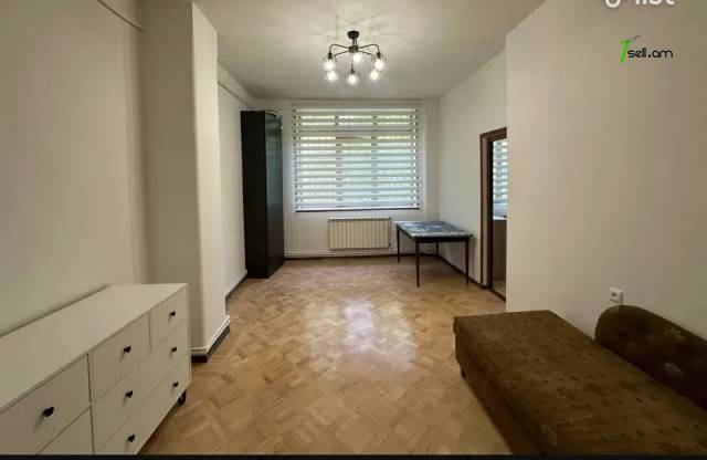 3 սենյականոց բնակարան Կոմիտասի պողոտայում, 75 քմ, 2/5 հարկ, բարձր առաստաղներ, կապիտալ վերանորոգված