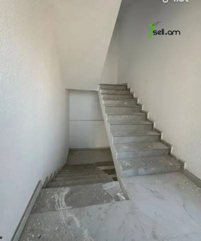 4 սենյականոց բնակարան նորակառույց շենքում Մամիկոնյանց փողոցում, 111 ք.մ., 7/14 հարկ, 2 սանհանգույց