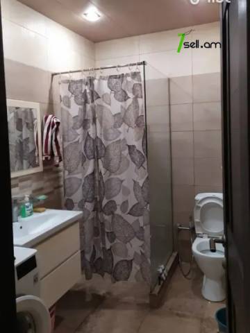 3 սենյականոց բնակարան նորակառույց շենքում Լվովյան փողոցում, 74 ք.մ., բարձր առաստաղներ