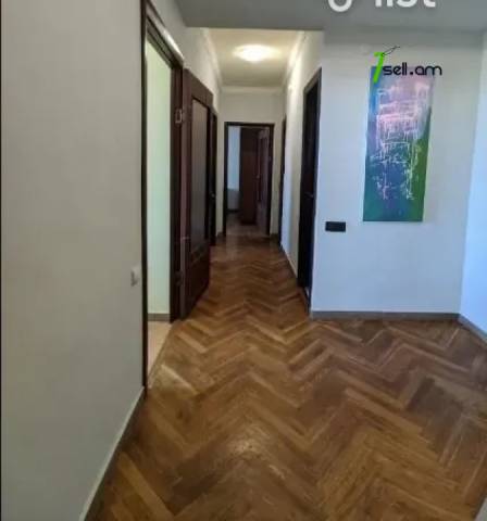 3 սենյականոց բնակարան Ղազարոս Աղայան փողոցում, 100 ք.մ., մի քանի պատշգամբ, 14/16 հարկ