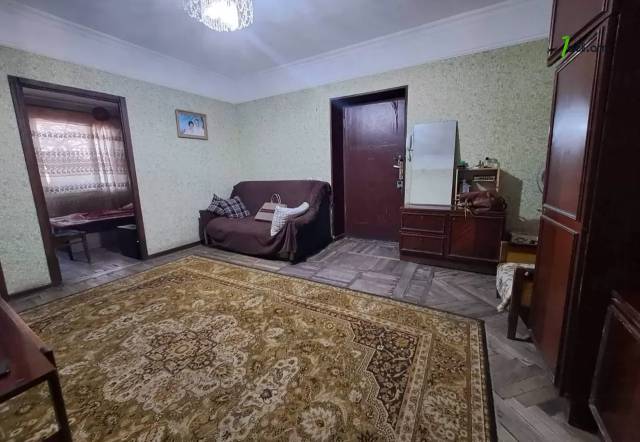 2 սենյականոց բնակարան Վարդանանց փողոցում, 70 ք.մ., 2 սանհանգույց, 3/9 հարկ, մասնակի վերանորոգում