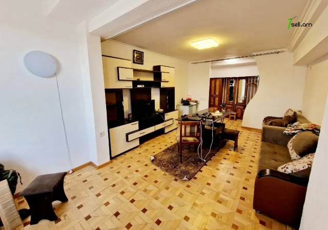 2 սենյականոց բնակարան Տիգրան Մեծի պողոտայում, 80 ք.մ., կապիտալ վերանորոգված