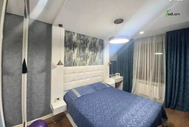 4 սենյականոց բնակարան Լեփսիուսի փողոցում, 90 ք.մ., նախավերջին հարկ, եվրովերանորոգված