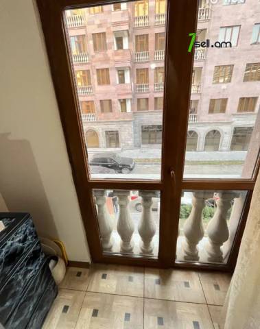 3 սենյականոց բնակարան նորակառույց շենքում Ադոնցի փողոցում, 82 քմ, 2/8 հարկ, 2 սանհանգույց