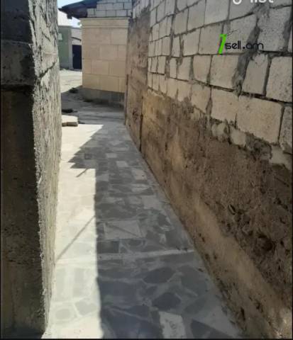 Մեկ հարկանի տուն Էրեբունիում, 130 ք.մ., մասնակի վերանորոգում