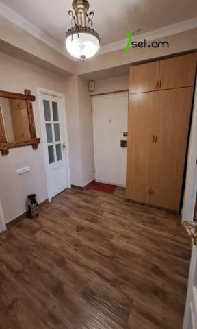 2 սենյականոց բնակարան Իսրայելյան փողոցում, 60 քմ, 8/10 հարկ, կապիտալ վերանորոգված