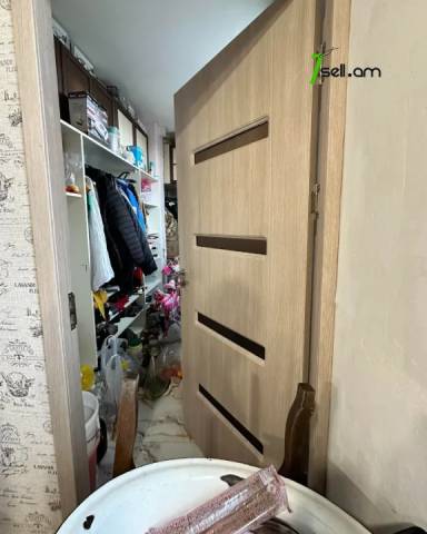 4 սենյականոց բնակարան Բաշինջաղյան փողոցում, 98 ք.մ., կոսմետիկ վերանորոգում