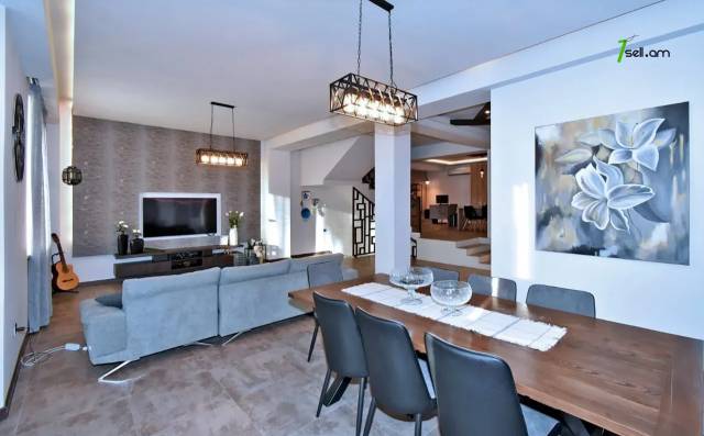 Երկու հարկանի քարե տուն, Նոյ թաղամաս Մալաթիա Սեբաստիայում, 1020 ք.մ., 3+ սանհանգույց