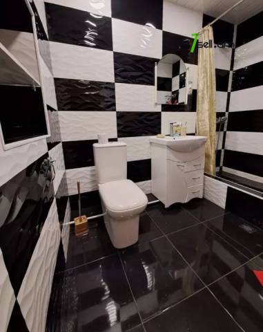 3 սենյականոց բնակարան Տիգրան Մեծի պողոտայում, 65 ք.մ., նախավերջին հարկ, կապիտալ վերանորոգված