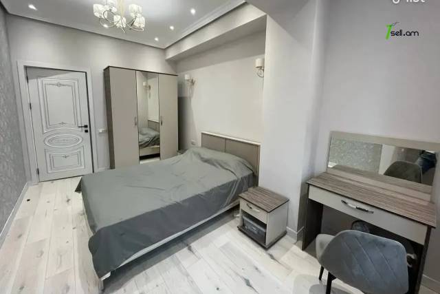 3 սենյականոց բնակարան նորակառույց շենքում Հովսեփ Արղության փողոցում, 80 ք.մ., բարձր առաստաղներ