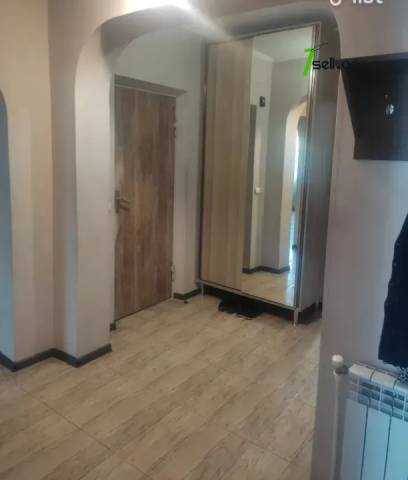 4 սենյականոց բնակարան Կարախանյան փողոցում, 115 ք.մ., 2/9 հարկ, 2 սանհանգույց, կապիտալ վերանորոգված