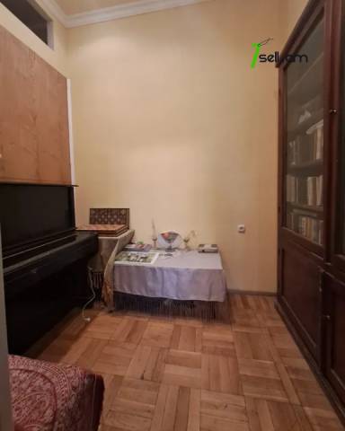 2 սենյականոց բնակարան Մարշալ Բաղրամյան պողոտայում, 67 ք.մ., կապիտալ վերանորոգված, քարե շենք