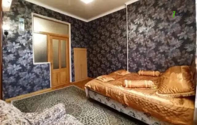 3 սենյականոց բնակարան, Arshakuniants avenue, 72 ք.մ., 3/5 հարկ, կապիտալ վերանորոգված, քարե շենք