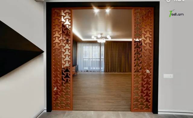 4 սենյականոց բնակարան Նալբանդյան փողոցում, 144 քմ, 2 սանհանգույց, բարձր առաստաղներ