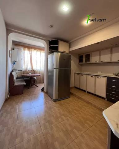 2 սենյականոց բնակարան Մոսկովյան փողոցում, 71 ք.մ., 6/9 հարկ, եվրովերանորոգված