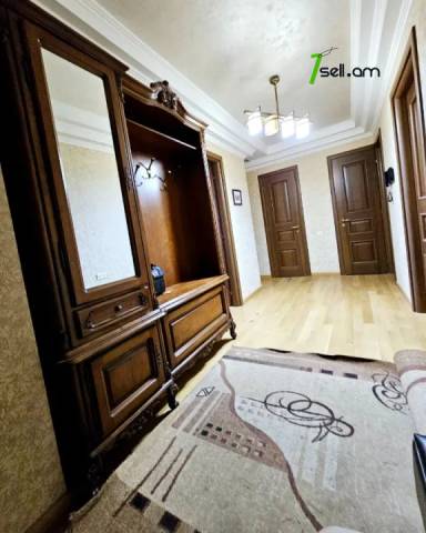 4 սենյականոց բնակարան Ամիրյան փողոցում, 98 քմ, 4/9 հարկ, 2 սանհանգույց, եվրովերանորոգված