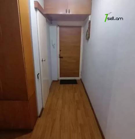 2 սենյականոց բնակարան Կոմիտասի պողոտայում, 55 ք.մ., 3/5 հարկ, մասնակի վերանորոգում, քարե շենք
