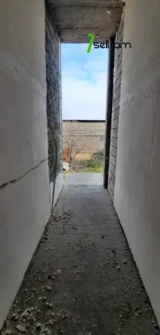 Երկու հարկանի քարե տուն Երևանյան փողոցում Փարաքարում, 620 ք.մ., 3+ սանհանգույց