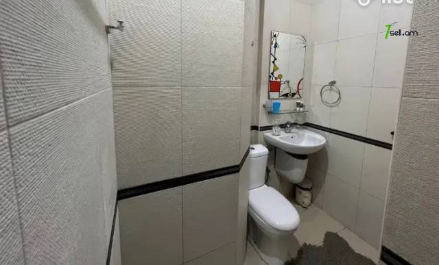 4 սենյականոց բնակարան Մաշտոցի պողոտայում, 133 ք.մ., 2 սանհանգույց, բարձր առաստաղներ