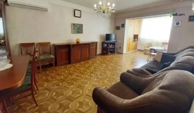 3 սենյականոց բնակարան Կոմիտասի պողոտայում, 95 քմ, նախավերջին հարկ, 2 սանհանգույց