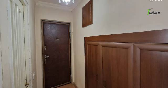 1 սենյականոց բնակարան Դրոյի փողոցում, 40 քմ, 3/5 հարկ, մասնակի վերանորոգում, քարե շենք