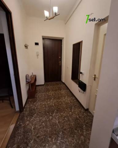 1 սենյականոց բնակարան Սարյանի փողոցում, 40 ք.մ., 3/5 հարկ, կապիտալ վերանորոգված, քարե շենք