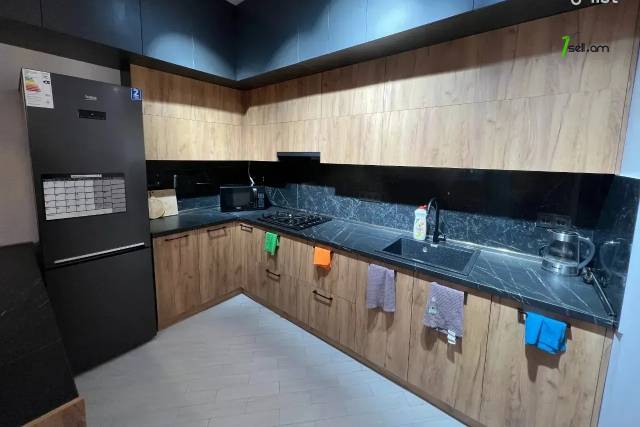 2 սենյականոց բնակարան նորակառույց շենքում Արամ Խաչատրյան փողոցում, 74 ք.մ., 3/16 հարկ