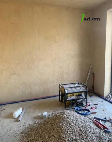 Երկու հարկանի տուն, Պետրոս Դուրյան Թաղ. 12-րդ Փող. Ավանում, 230 ք.մ., 3+ սանհանգույց