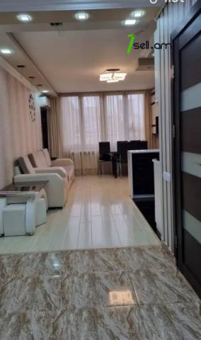 3 սենյականոց բնակարան Կոմիտասի պողոտայում, 55 ք.մ., նախավերջին հարկ, դիզայներական ոճով վերանորոգված