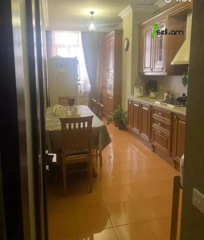 4 սենյականոց բնակարան նորակառույց շենքում Կոմիտասի պողոտայում, 130 քմ, 2 սանհանգույց