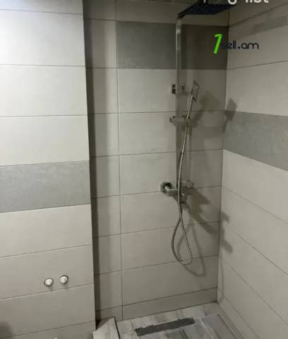 3 սենյականոց բնակարան Գյուլբենկյան փողոցում, 74 ք.մ., մի քանի պատշգամբ, 4/14 հարկ