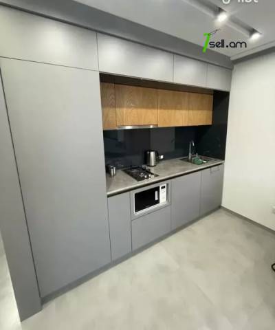 2 սենյականոց բնակարան Եզնիկ Կողբացու փողոցում, 43 ք.մ., դիզայներական ոճով վերանորոգված