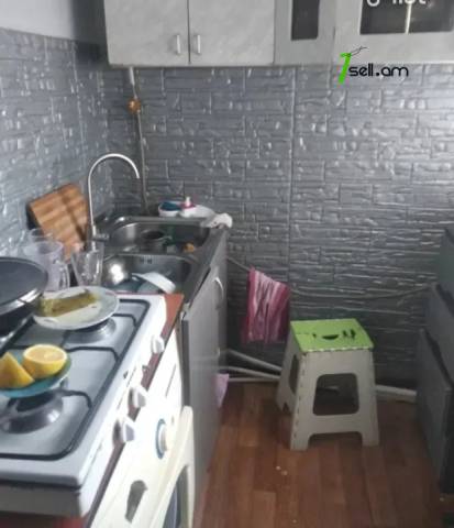 2 սենյականոց բնակարան, Թբիլիսյան խճուղի, 38 քմ, 3/9 հարկ, մասնակի վերանորոգում