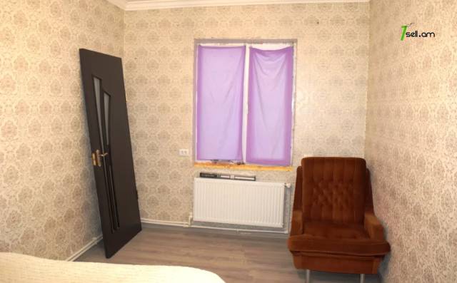 2 սենյականոց բնակարան, Արագած-6 թաղամաս, 52 ք.մ., 2/4 հարկ, եվրովերանորոգված