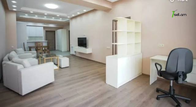 3 սենյականոց բնակարան նորակառույց շենքում Եզնիկ Կողբացու փողոցում, 100 ք.մ., 2 սանհանգույց