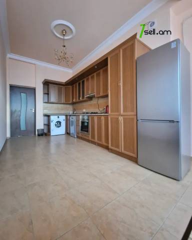 3 սենյականոց բնակարան Մոսկովյան փողոցում, 120 ք.մ., 2 սանհանգույց, բարձր առաստաղներ