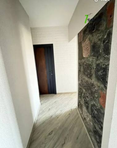 2 սենյականոց բնակարան Կոմիտասի պողոտայում, 43 քմ, նախավերջին հարկ, բարձր առաստաղներ