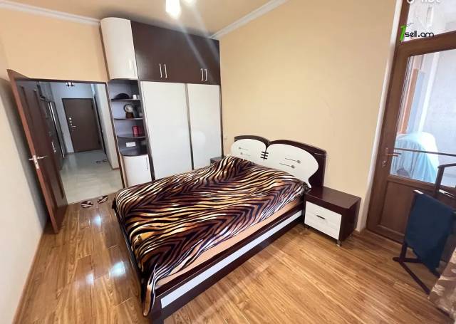 3 սենյականոց բնակարան նորակառույց շենքում Ծարավ աղբյուրի փողոցում, 101 ք.մ., 9/16 հարկ