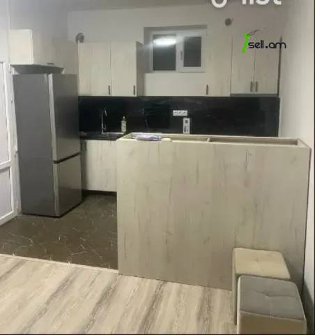 Մեկ հարկանի քարե տուն, Silikyan 3rd Street Աջափնյակում, 75 ք.մ., եվրովերանորոգված