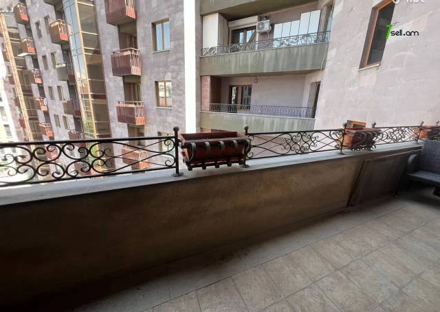 Ընդարձակ 5 սենյականոց բնակարան նորակառույց շենքում Հյուսիսային պողոտայում, 258 քմ, 5/8 հարկ