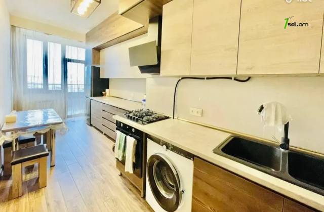 4 սենյականոց բնակարան նորակառույց շենքում Պարույր Սևակի փողոցում, 125 ք.մ., 9/16 հարկ