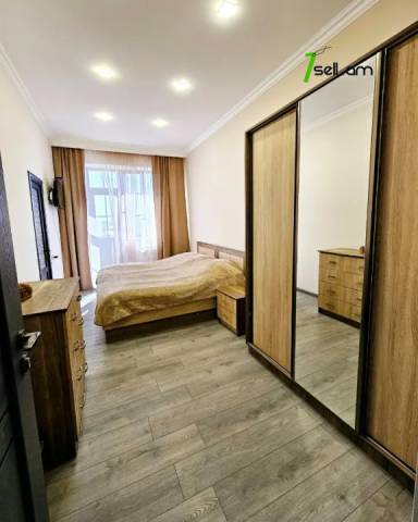 Երեք հարկանի տուն, Թումանյան թաղամաս Ավանում, 630 ք.մ., 3+ սանհանգույց, կապիտալ վերանորոգված