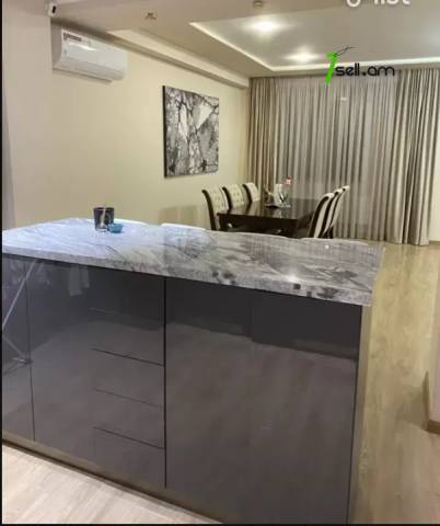 3 սենյականոց բնակարան նորակառույց շենքում կենտրոնում, 131 ք.մ., 5/14 հարկ, 2 սանհանգույց