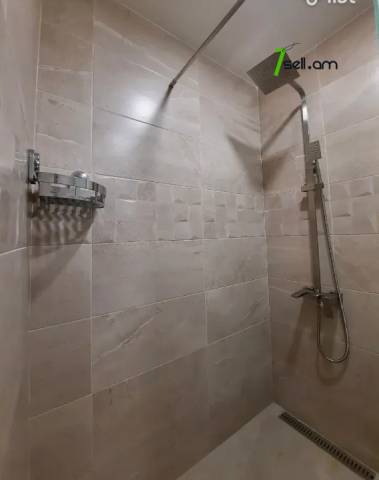 3 սենյականոց բնակարան Մանանդյանի փողոցում, 80 ք.մ., 2 սանհանգույց, բարձր առաստաղներ