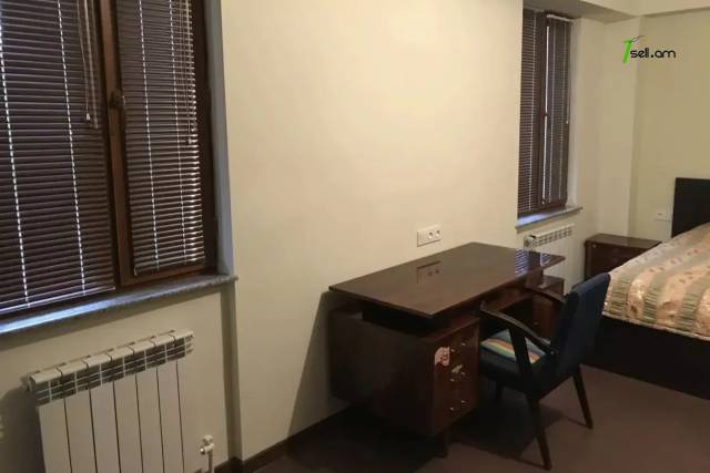3 սենյականոց բնակարան Հրաչյա Քոչարի փողոցում, 92 ք.մ., 2 սանհանգույց, 2/12 հարկ