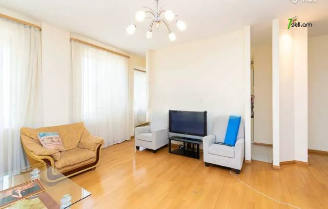 3 սենյականոց բնակարան նորակառույց շենքում Պարոնյանի փողոցում, 101 քմ, 8/11 հարկ, 2 սանհանգույց