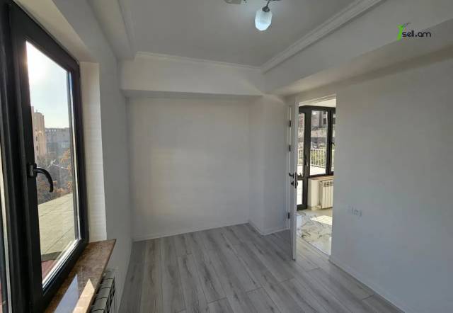 2 սենյականոց բնակարան Այգեստանի 11րդ փողոցում, 84 ք.մ., 4/9 հարկ, կապիտալ վերանորոգված