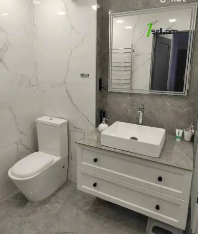 2 սենյականոց բնակարան Արամ Խաչատրյան փողոցում, 71 ք.մ., 7/9 հարկ, դիզայներական ոճով վերանորոգված