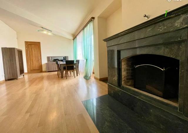 Ընդարձակ 4 սենյականոց բնակարան նորակառույց շենքում Զաքյան փողոցում, 270 ք.մ., 3+ սանհանգույց